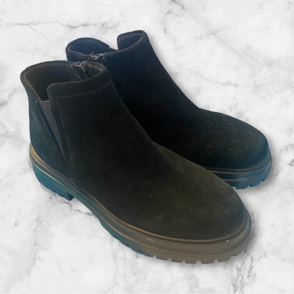 Vaneli Shoes - NEW VANELI Zilla Boots Black Suede Waterproof Side Zip Chunky Women's Size 6.5